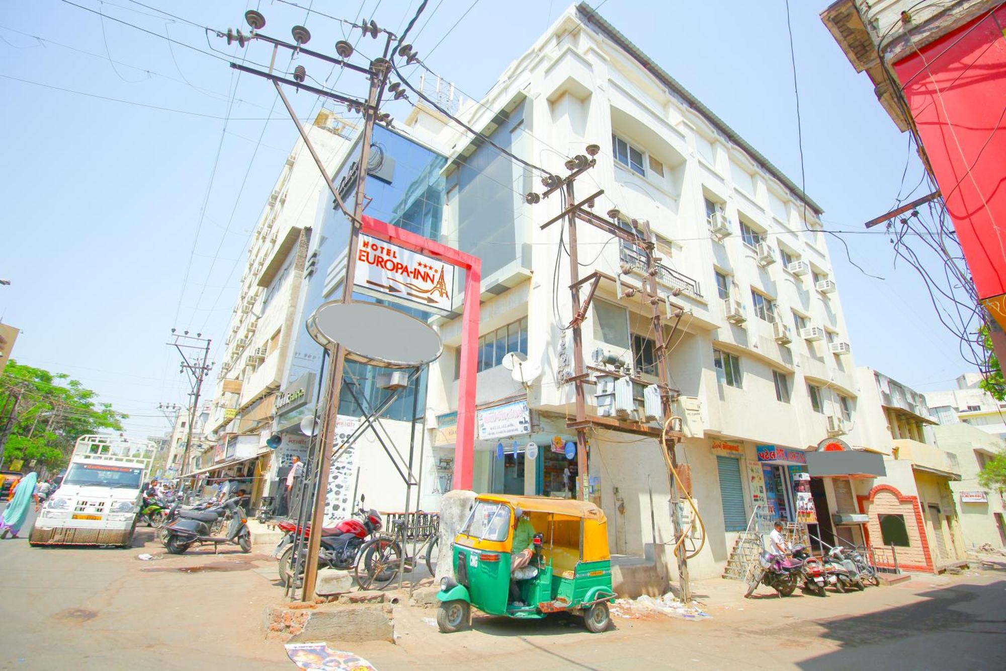 Hotel Upasana Rajkot Exteriör bild
